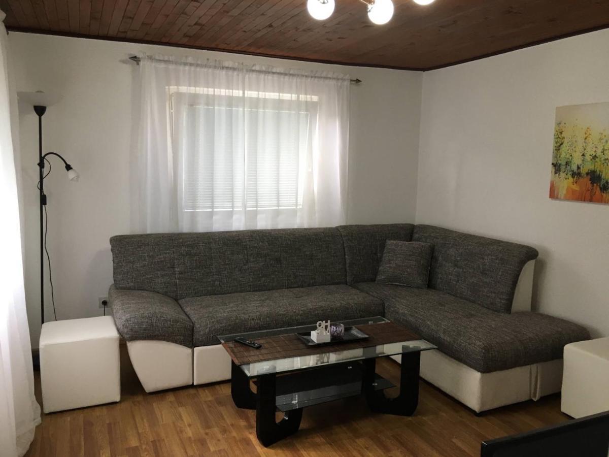 Luxury Apartment In The Heart Of ヤイツェ エクステリア 写真