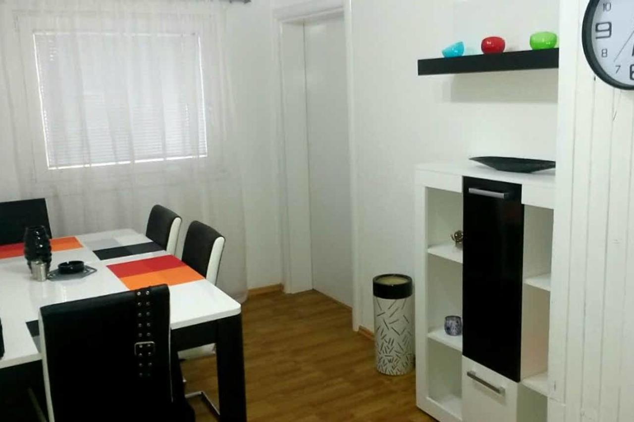 Luxury Apartment In The Heart Of ヤイツェ エクステリア 写真
